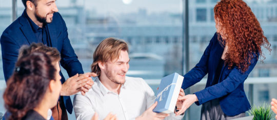 offrir un cadeau à ses employés